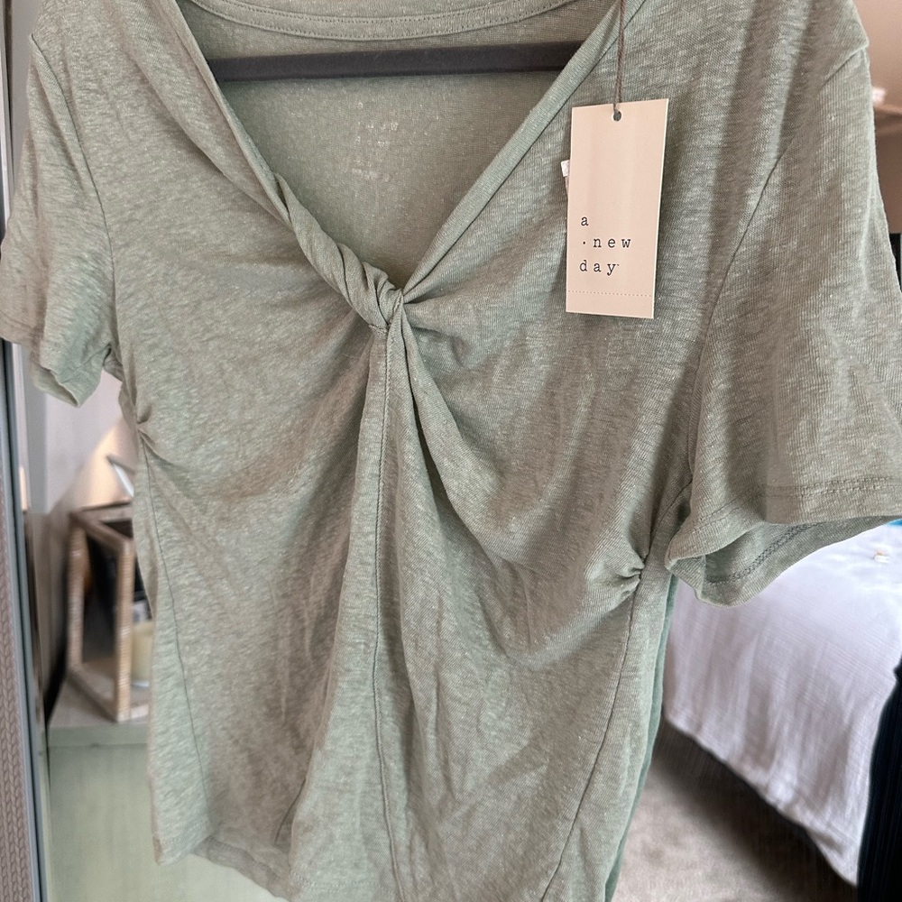 A New Day Women's Green Knot-Front Top